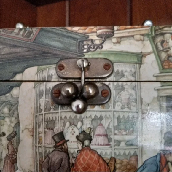 Vintage Victorian Decoupage Lucite Wood Tone Handle Trinket Box Handbag Purse - Picture 3 of 15